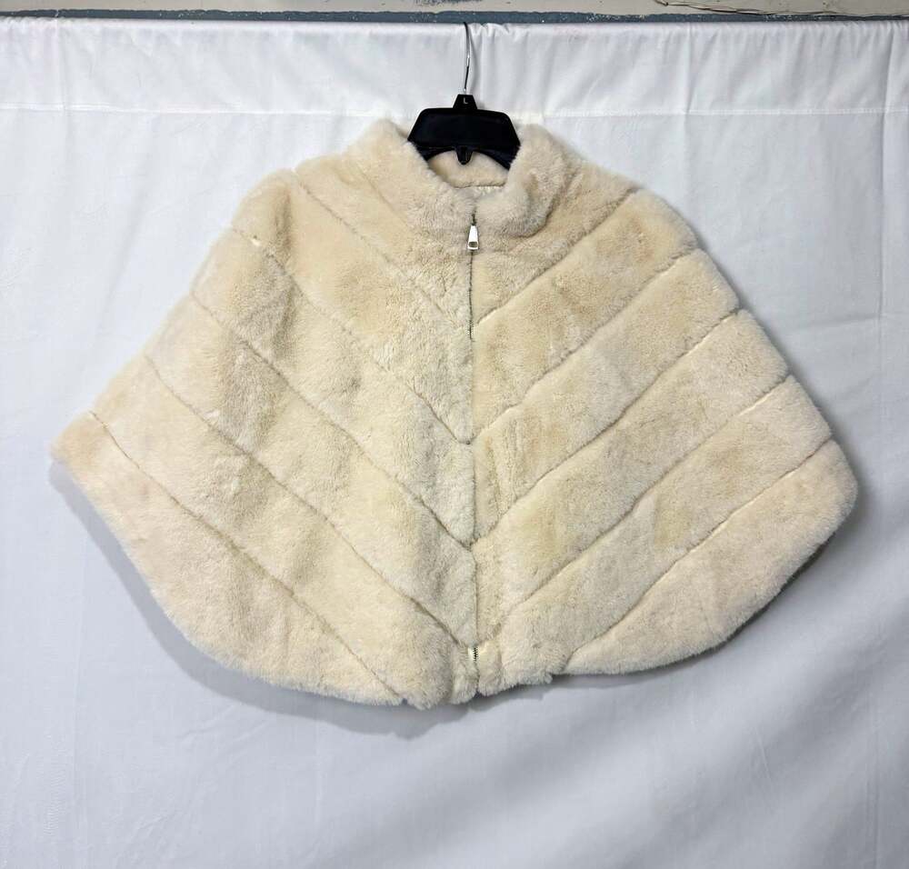 La Fiorentina Women's Ivory Faux Fur Zip Front Collared Cape One Size
